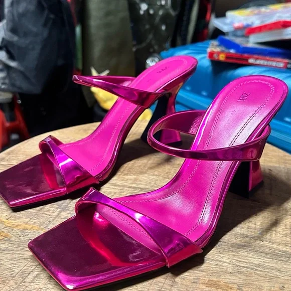 Zara Metallic Chrome Pink Heels - Picture 4 of 5